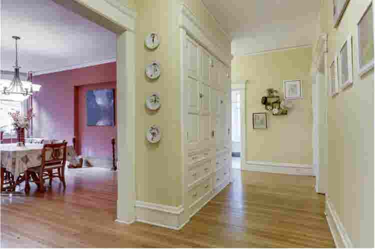 3BR Brownstone in Summit Hill