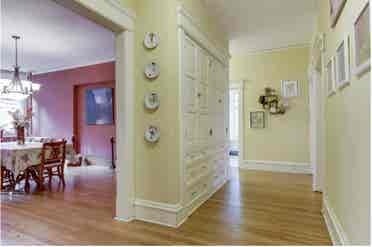3BR Brownstone in Summit Hill
