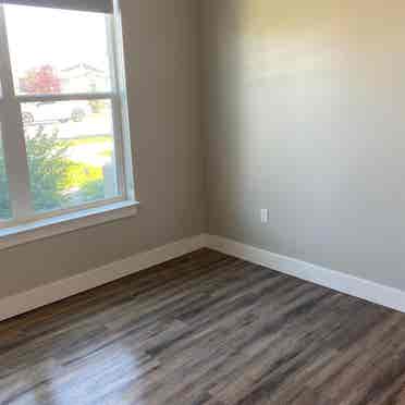 Roommate urgently needed