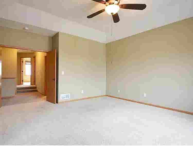 BA Townhome in Hastings