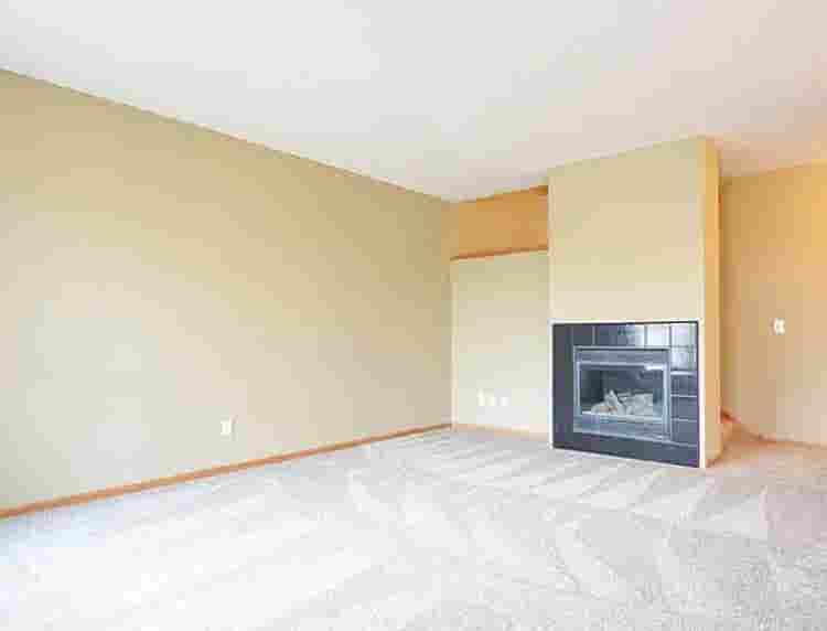 BA Townhome in Hastings