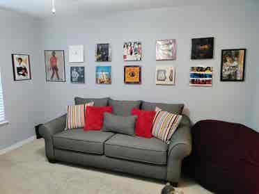 Female roommate, Townhome 