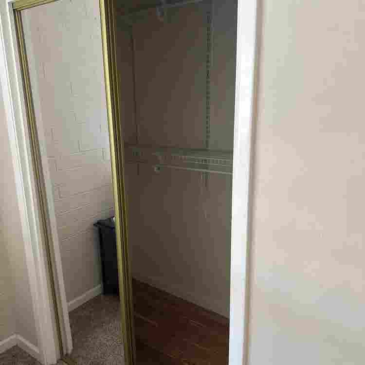 Looking to rent a room temporarily