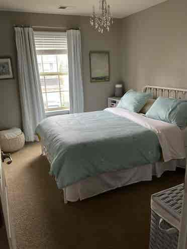 Private Room/Bath – + Female Only