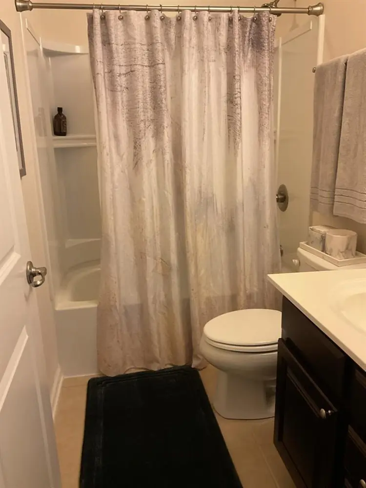 Private Room/Bath –Female Only GVL