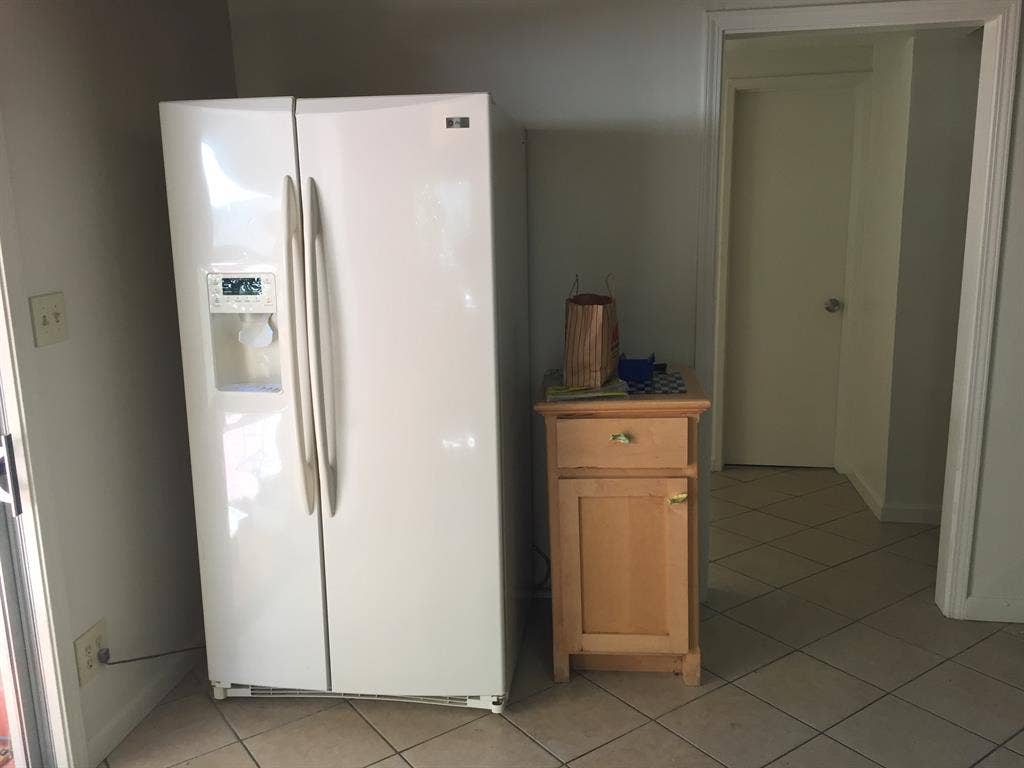 Mstr br in large house in BL, SLV