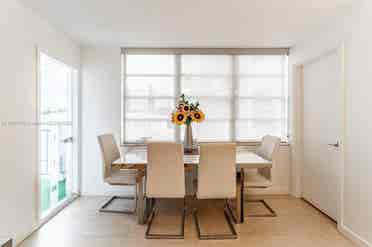 2 Room Large Aventura Apartment