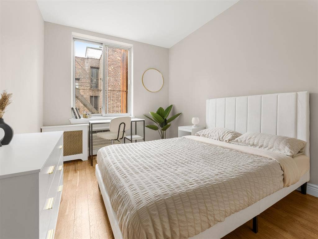 ✨Incredible deal in Midtown South ✨