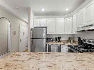 ✨Incredible deal in Midtown South ✨