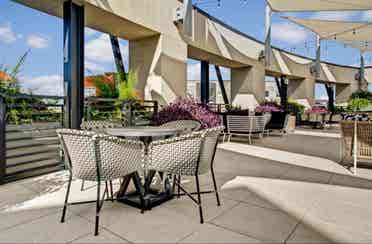 Downtown PHX Luxury Room