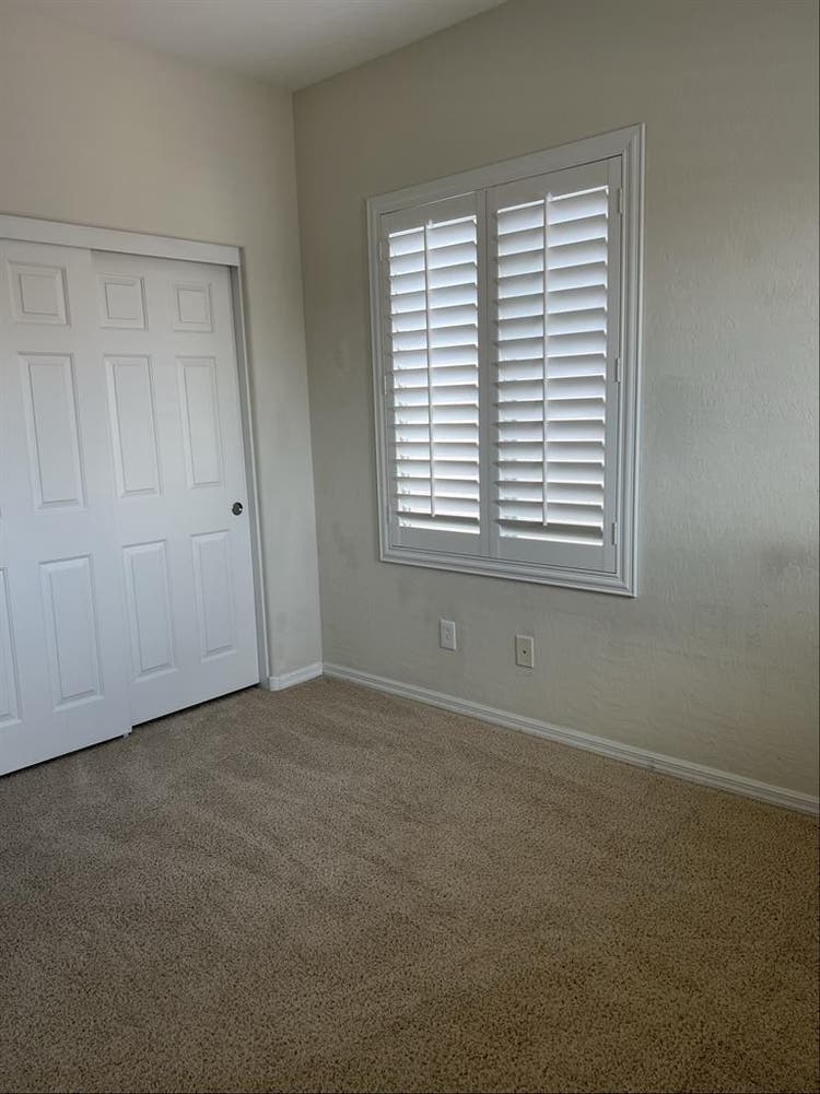 Room for rent in Spring Valley