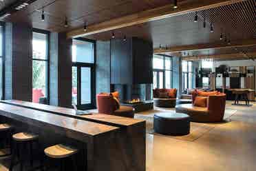 Room-Luxury penthouse in LIC- b