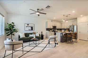 Charming Townhouse with Pool