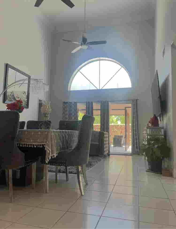 Room for rent in coconut creekk