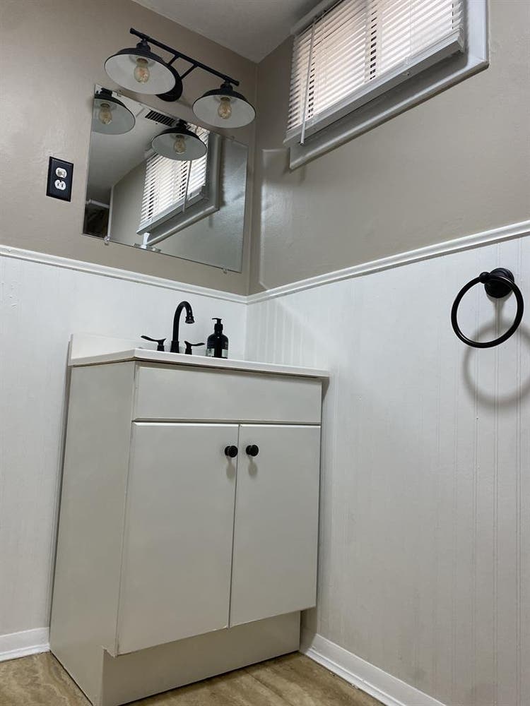 Full basement/apartment for rent