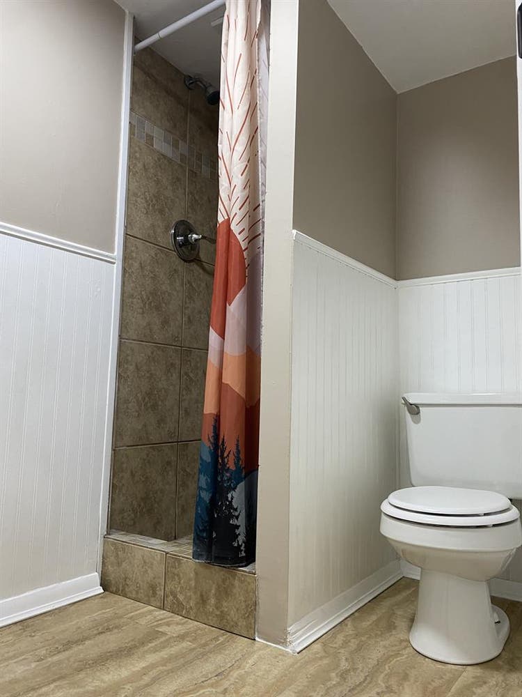 Full basement/apartment for rent