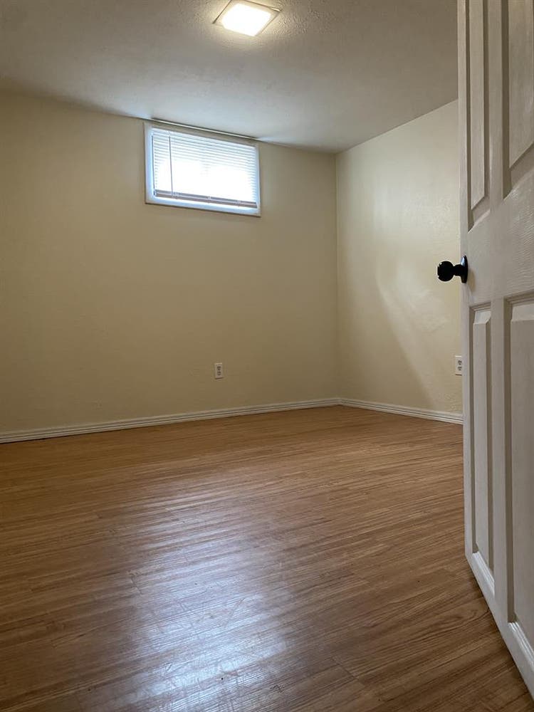 Full basement/apartment for rent