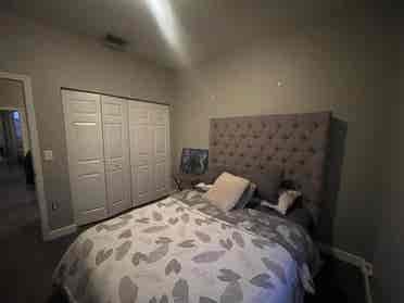 rooms for rent in a Townhome