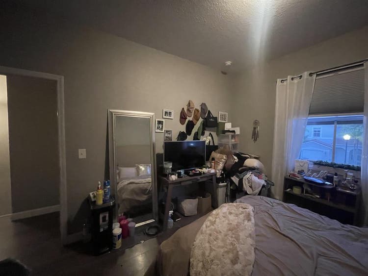 rooms for rent in a Townhome