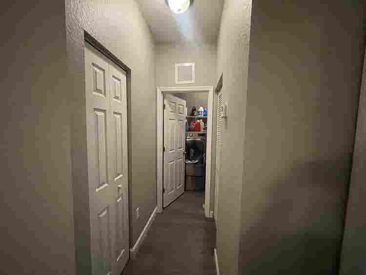 rooms for rent in a Townhome