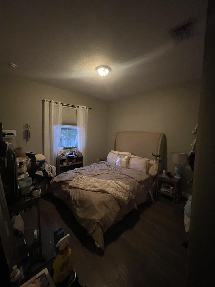 rooms for rent in a Townhome