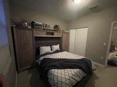 rooms for rent in a Townhome