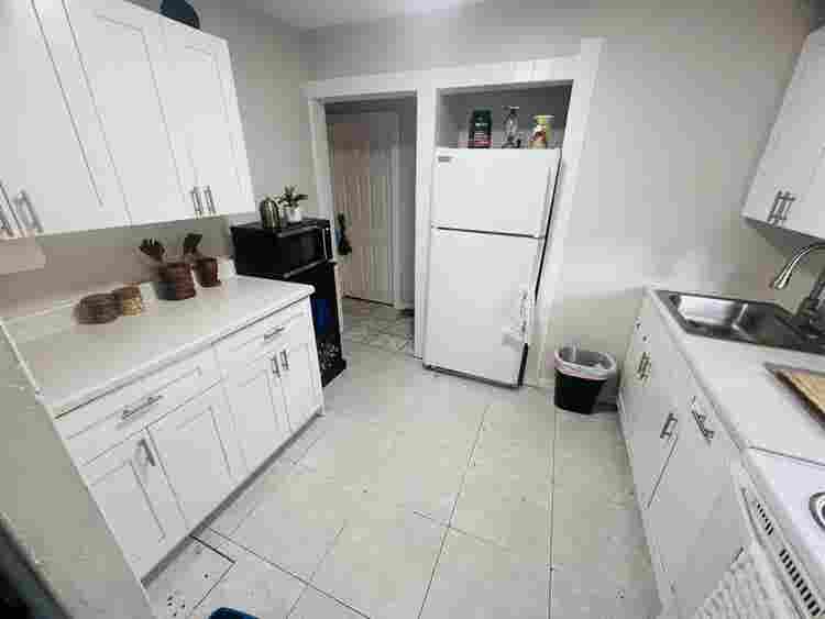 Room for rent / rento dormitorio