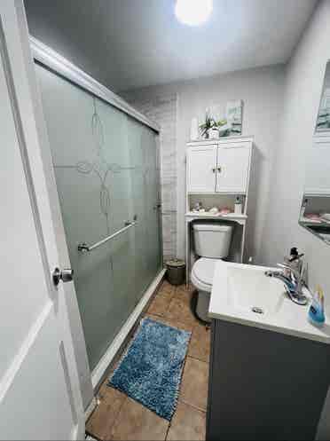 Room for rent / rento dormitorio