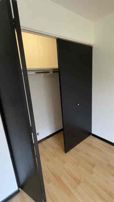 Looking for Roommate