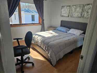 Huge Room 2 minutes away from UQTR!