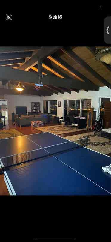 Huge bdrm w bthrm in Silver Lake