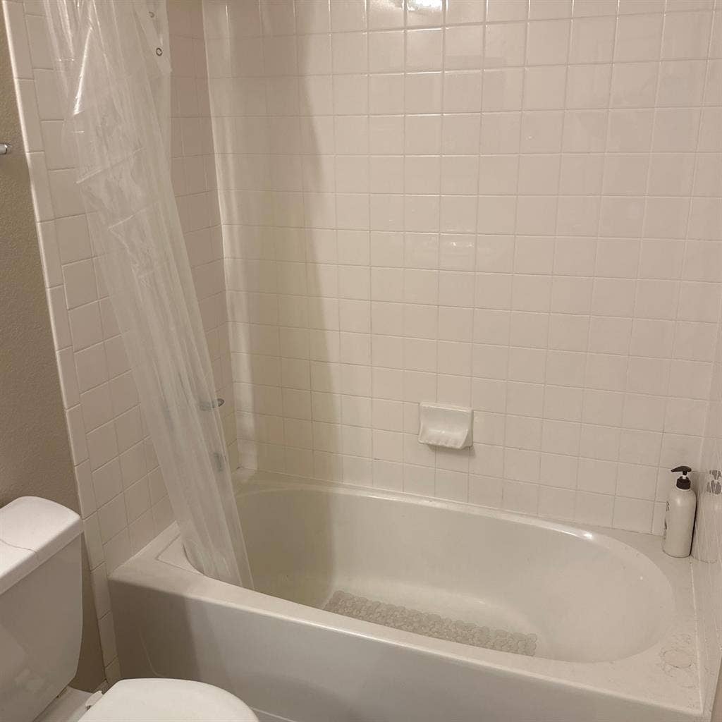 Upstairs Bedroom w/ bathroom