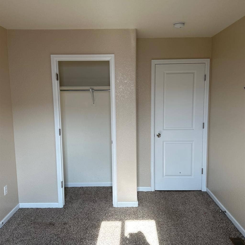 Upstairs Bedroom w/ bathroom