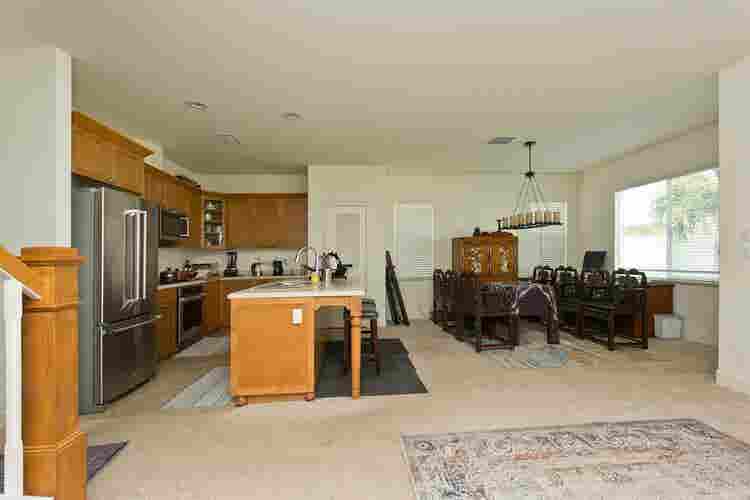 Furnished room for Female