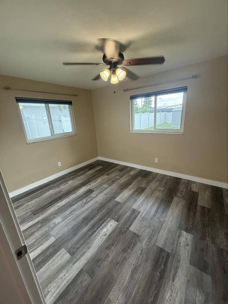 1 room and bathroom for rent