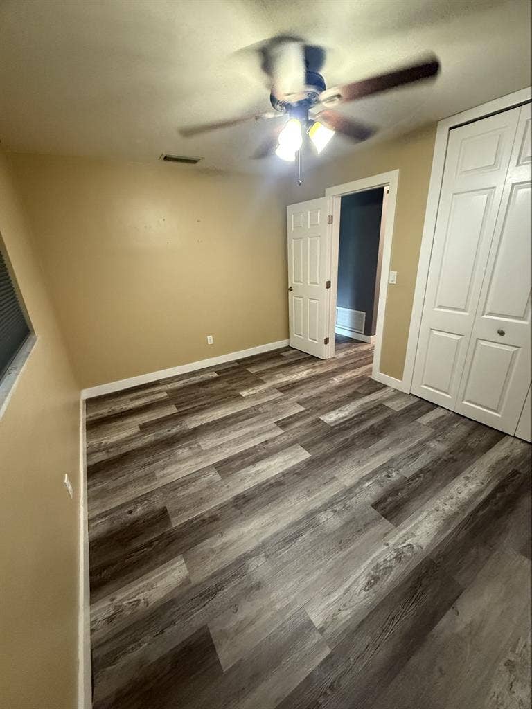 1 room and bathroom for rent