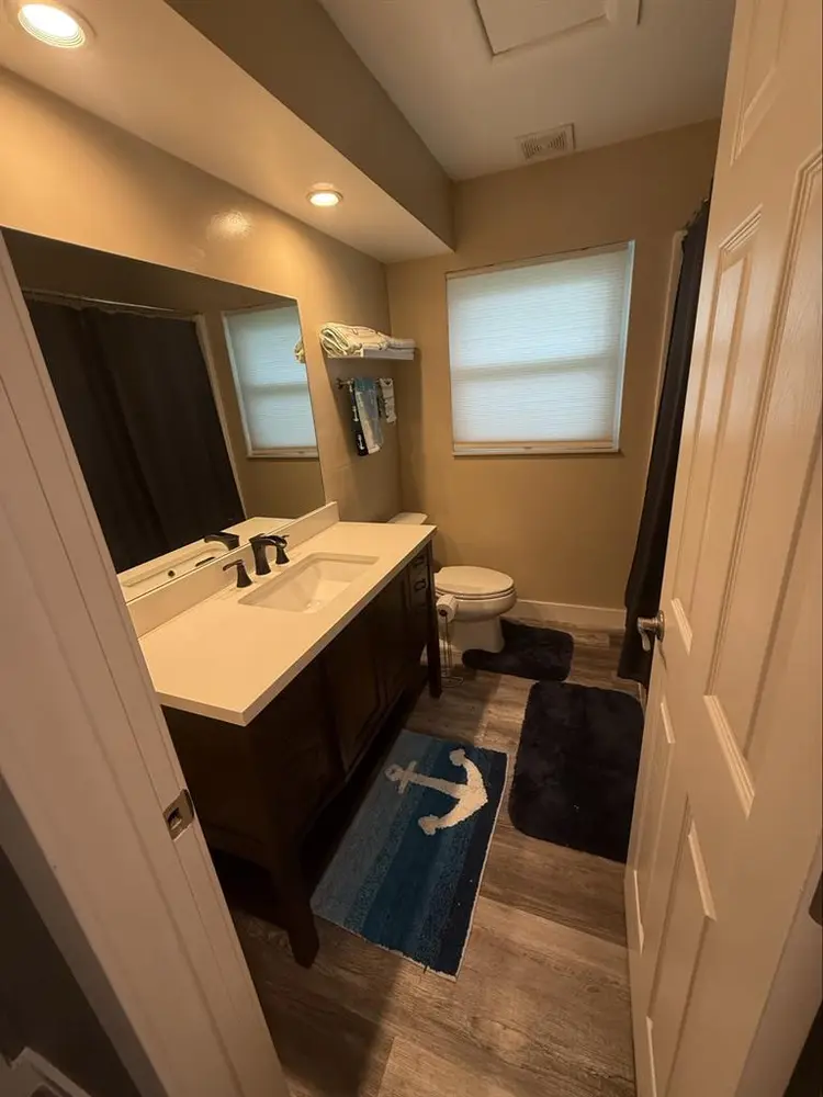 1 room and bathroom for rent