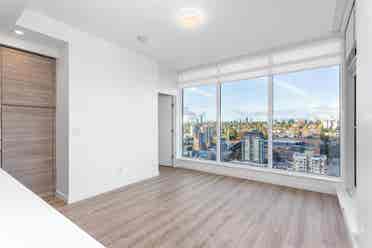 New Listing - Room for Rent