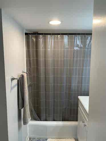 Arlington Condo Room