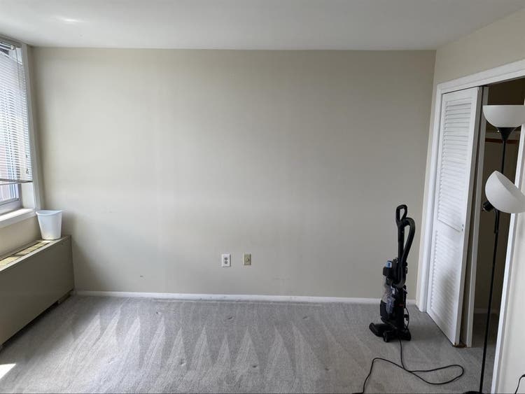 Arlington Condo Room