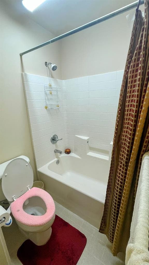 Furnished Room in Issaquah for