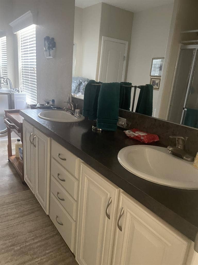 2 rooms for rent