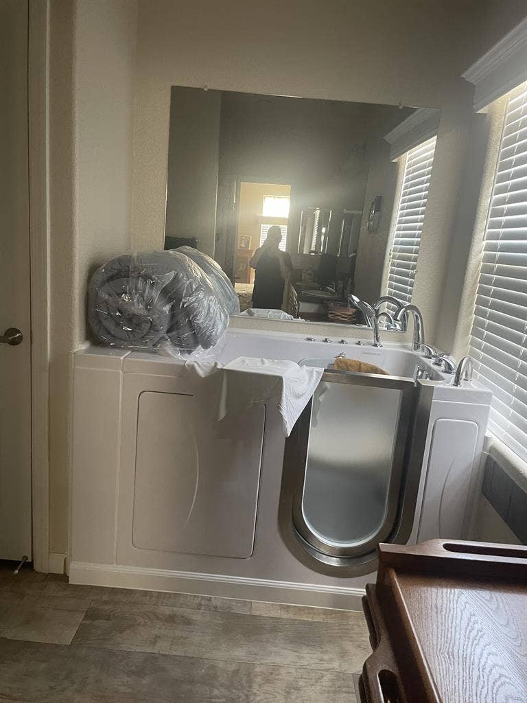 2 rooms for rent