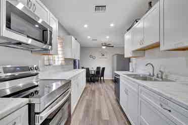 Room for rent/ utilities & WIFI 