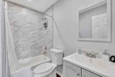 Room for rent/ utilities & WIFI 