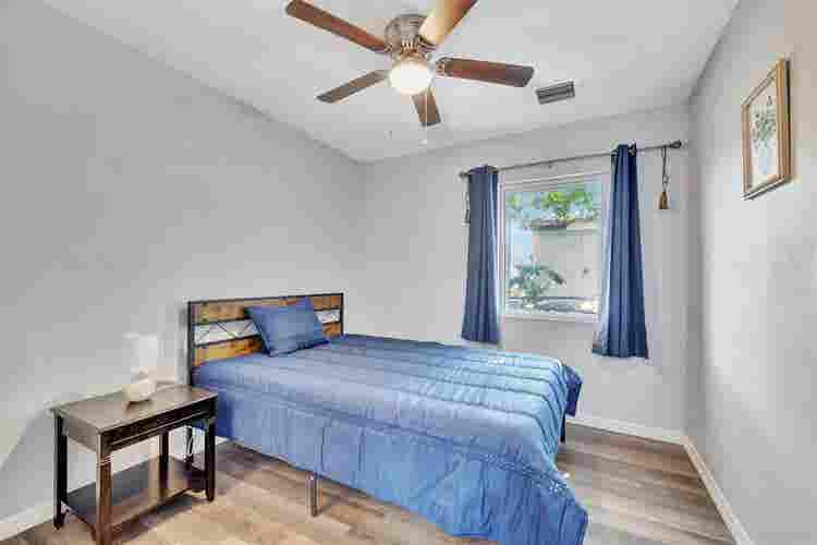 Room for rent/ utilities & WIFI 