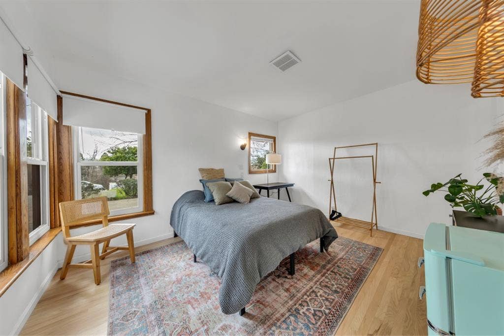 Private Furnished Rm + Private Bath