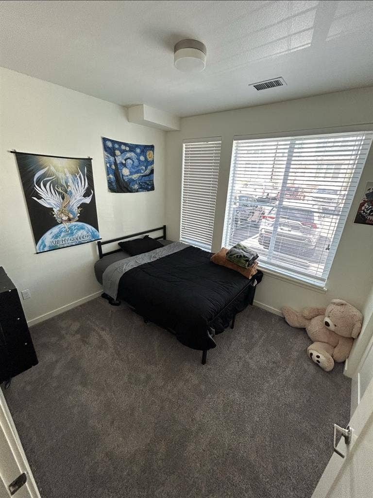 1 bed available in a bath