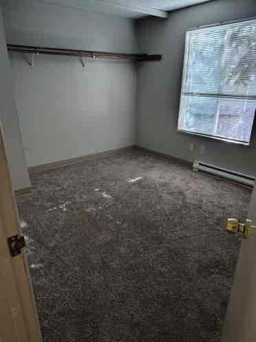 Room for rent, all utilities paid.