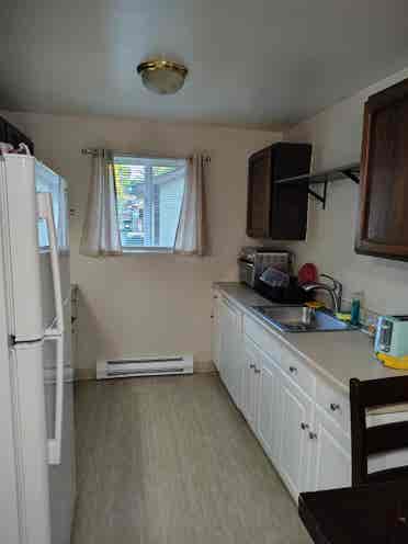 Room for rent, all utilities paid.